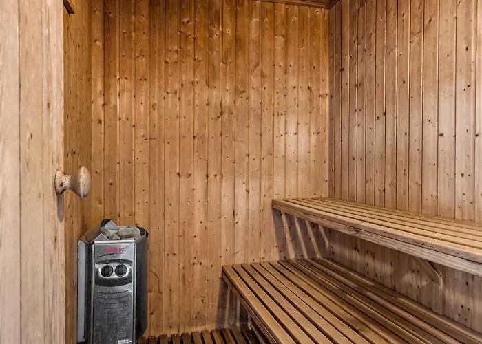 Ferienhaus Stunning In With Sauna