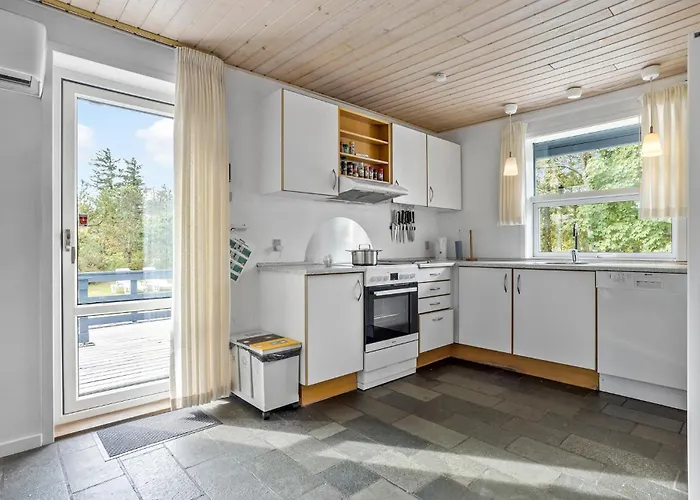 Stunning In With Sauna Ferienhaus Vestervig